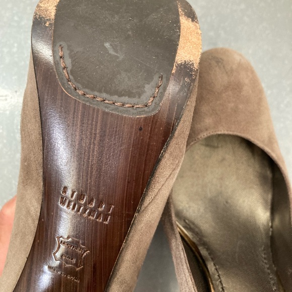 Stuart Weitzman Light Brown Suede Platform Pumps Heels Size 6.5 - Picture 9 of 12